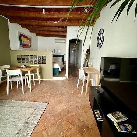 Splendido Bilocale In Via Madonnina, Zona Brera Apartment มิลาน ภายนอก รูปภาพ